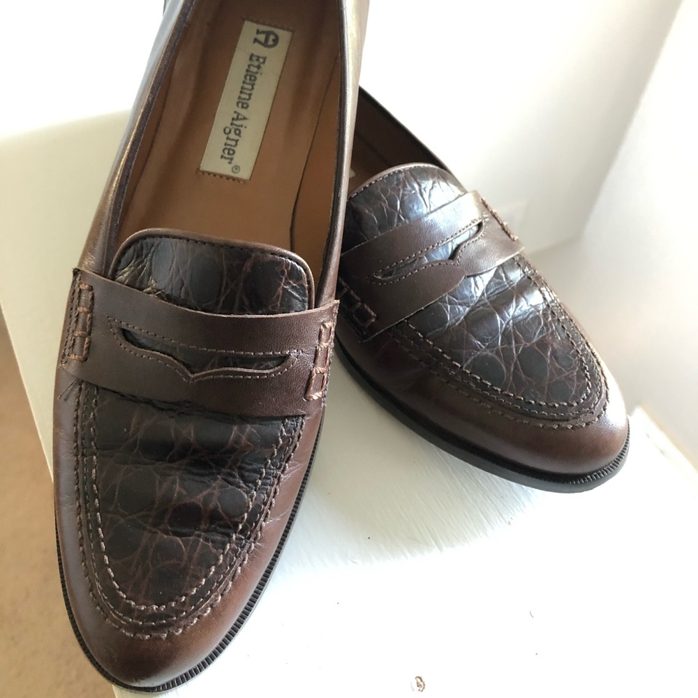 Vintage Etienne Aigner ladies leather loafers